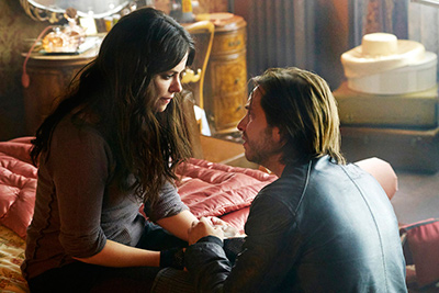 Emily Hampshire and Aaron Stanford